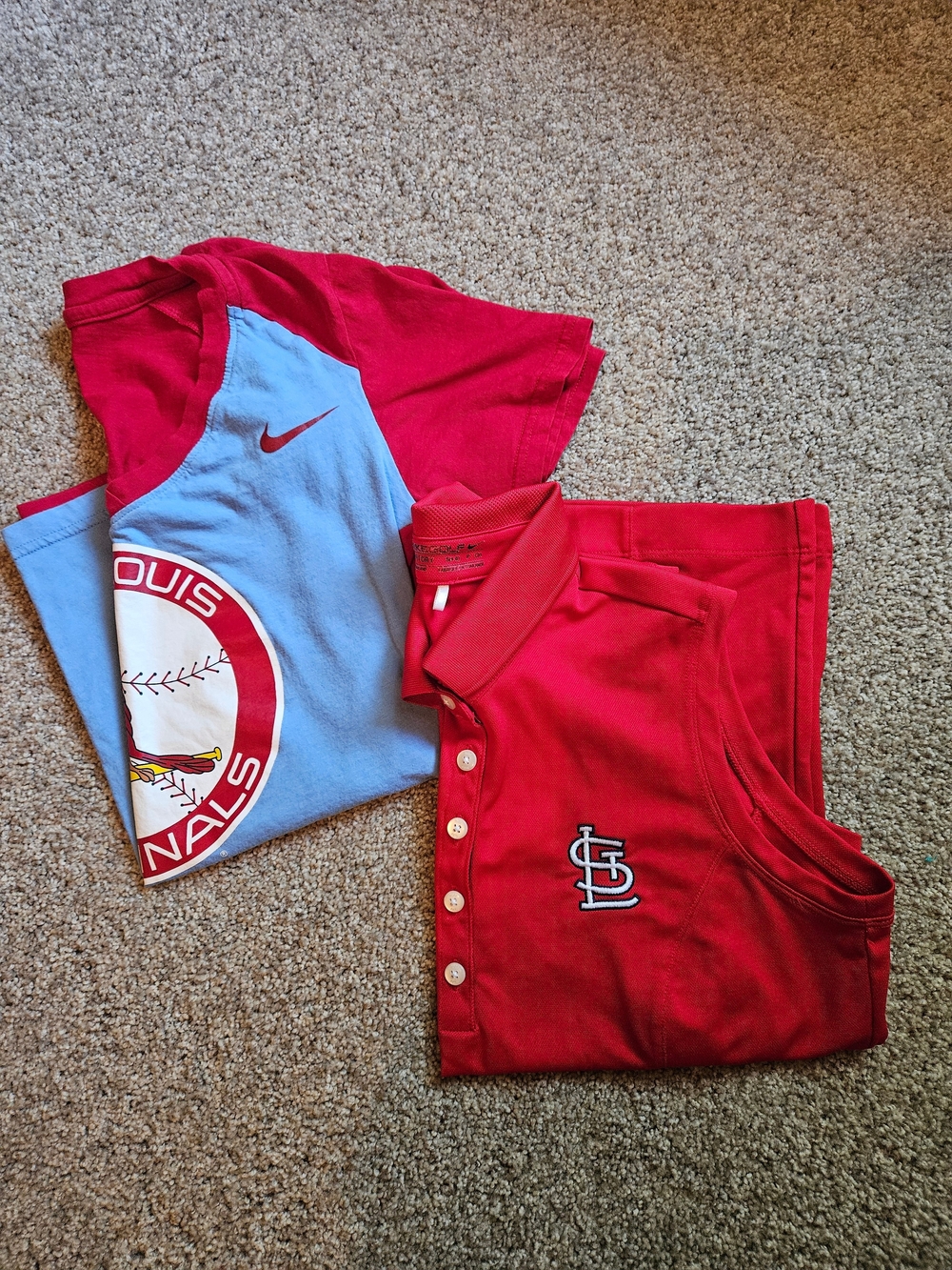 EUC Women's Nike St. Louis Cardinals Tee Set